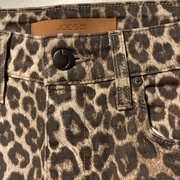 COPY - Joe’s Jeans The Callie High Rise Cropped Boot in Leopard Print Size 26 - Picture 3 of 6